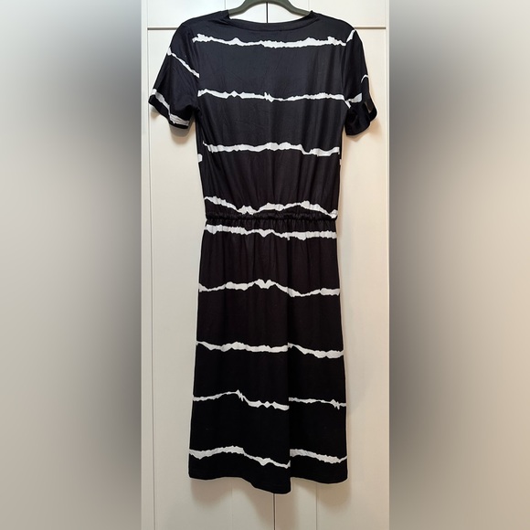 Black and White Horizontal Stripe Dress Drawstring Gather Waist Sz SML NEW! - Picture 2 of 4